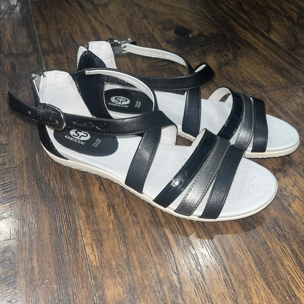 Geox Black Leather Strappy Sandals  Women's Size US 6.5 (37) NWOB